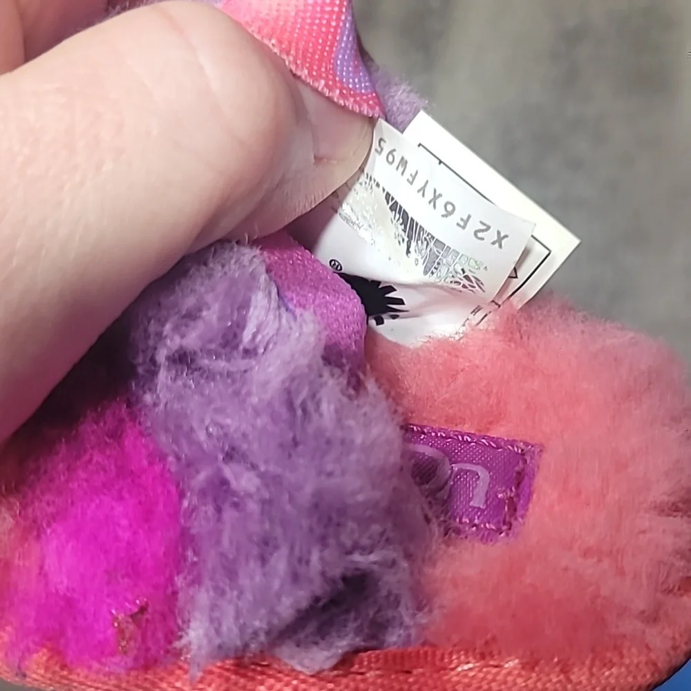 UGG SLIDES Infants/Babies Size 1 Like New Pink/Purple Girls